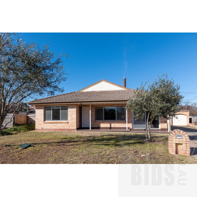 4 Dowling Street, Watson ACT 2602