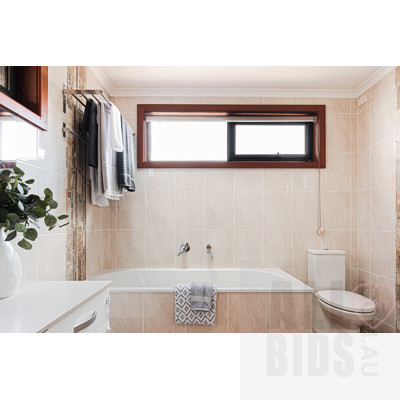 10 Colton Place, Downer ACT 2602