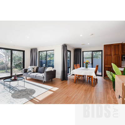 12 Lukin Place, Watson ACT 2602