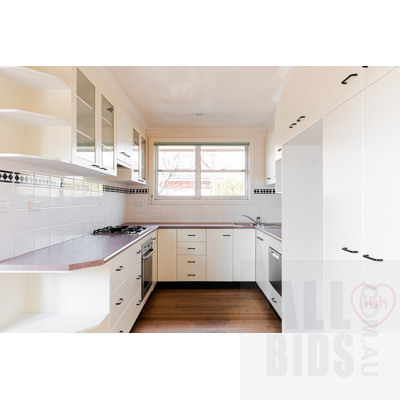 8 Steele Street, Hackett ACT 2602
