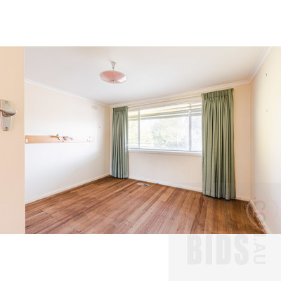 8 Steele Street, Hackett ACT 2602