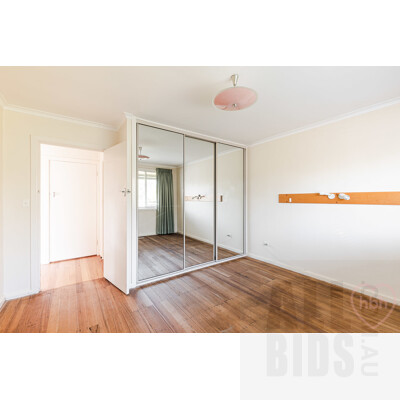 8 Steele Street, Hackett ACT 2602