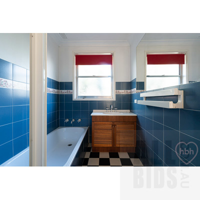 8 Steele Street, Hackett ACT 2602