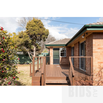 8 Steele Street, Hackett ACT 2602