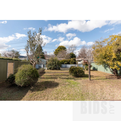 8 Steele Street, Hackett ACT 2602