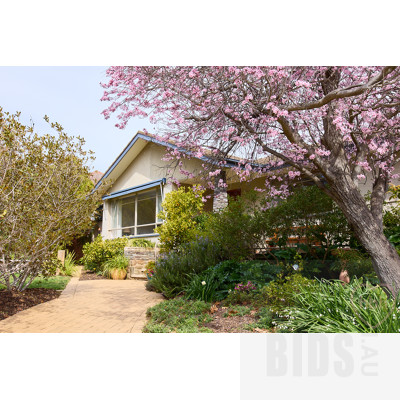28 Bragg Street, Hackett ACT 2602