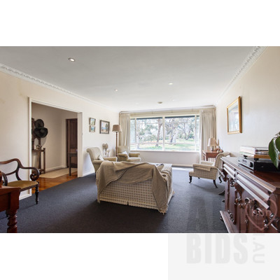 28 Bragg Street, Hackett ACT 2602