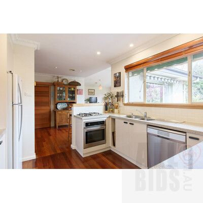 28 Bragg Street, Hackett ACT 2602