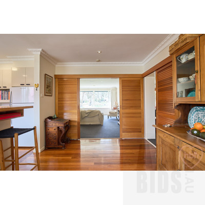 28 Bragg Street, Hackett ACT 2602