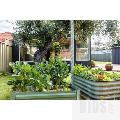143 MacKenzie Street, Hackett ACT 2602