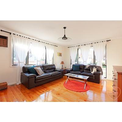 90 Rivett Street, Hackett ACT 2602