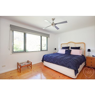 90 Rivett Street, Hackett ACT 2602