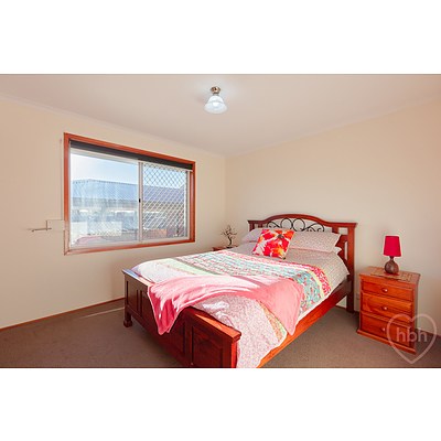 4 Priestley Place, Florey ACT 2615