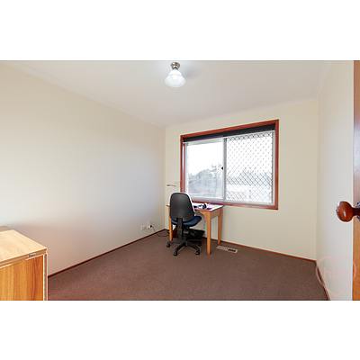 4 Priestley Place, Florey ACT 2615