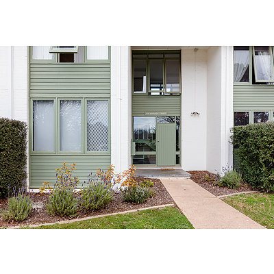 1/64 Knox Street, Watson ACT 2602