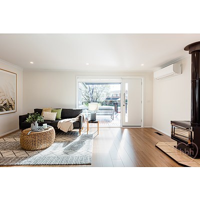 128 MacKenzie Street, Hackett ACT 2602