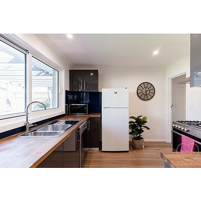 128 MacKenzie Street, Hackett ACT 2602