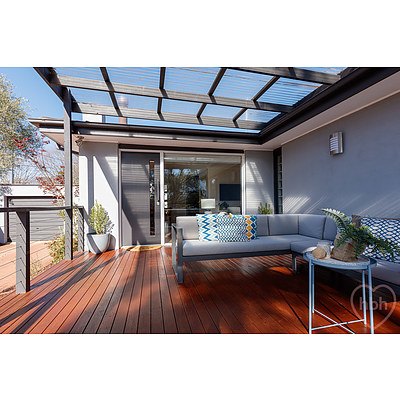 128 MacKenzie Street, Hackett ACT 2602