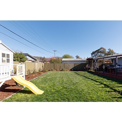 128 MacKenzie Street, Hackett ACT 2602