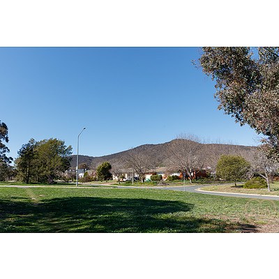 299 Antill Street, Watson ACT 2602