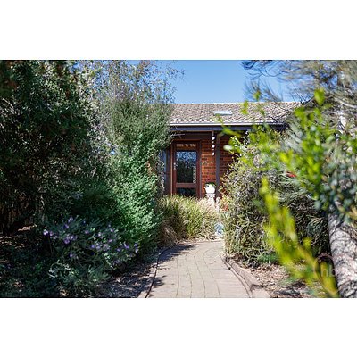 299 Antill Street, Watson ACT 2602