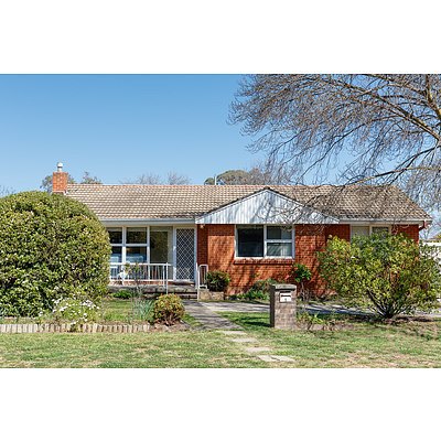 1 Stanley Street, Hackett ACT 2602