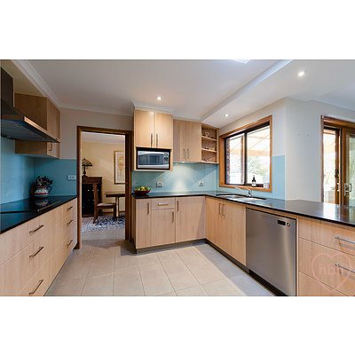 2 Hamlet Place, Florey ACT 2615