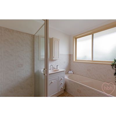 16 Bokhara Circuit, Kaleen ACT 2617