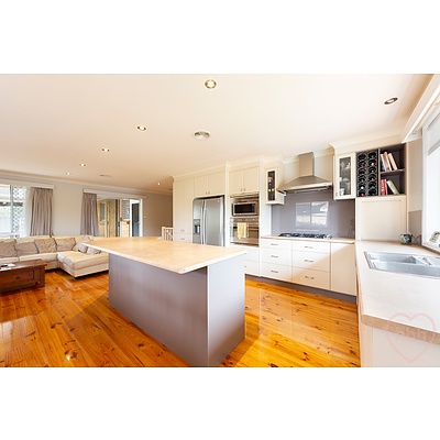 2 Dunlop Street, Hackett ACT 2602