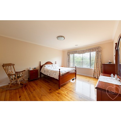 2 Dunlop Street, Hackett ACT 2602