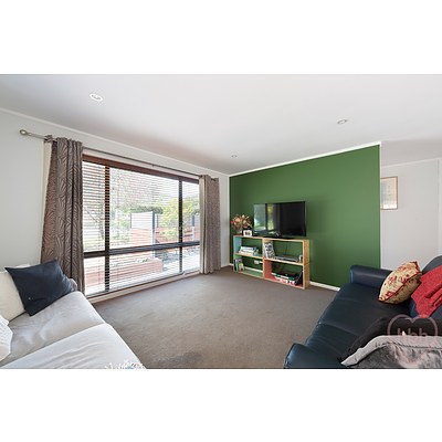 34 Madigan Street, Hackett ACT 2602