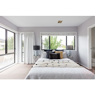 19/215 Aspinall Street, Watson ACT 2602