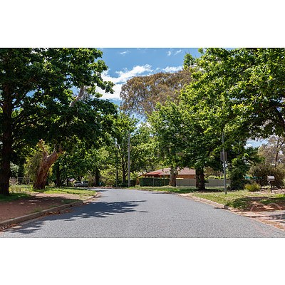 80 Irvine Street, Watson ACT 2602