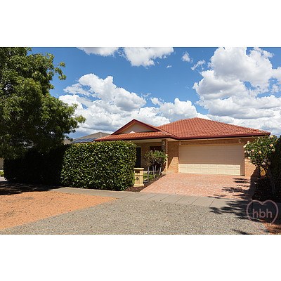 10 Angora Street, Harrison ACT 2914