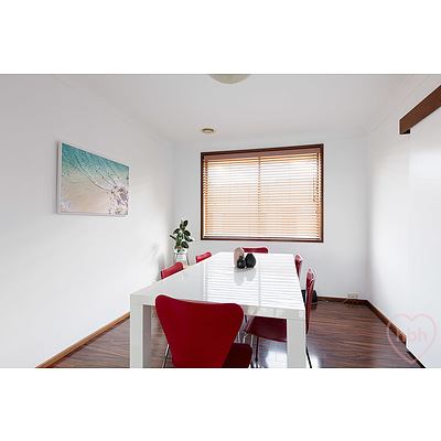 1/5 Magrath Crescent, Spence ACT 2615