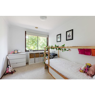 1/5 Magrath Crescent, Spence ACT 2615