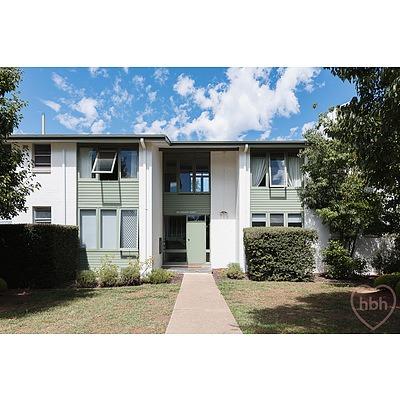 8/64 Knox Street, Watson ACT 2602