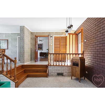 6 Richards Street, Hackett ACT 2602