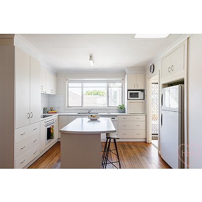 6 Richards Street, Hackett ACT 2602
