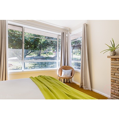 6 Richards Street, Hackett ACT 2602