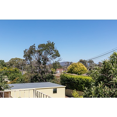 6 Richards Street, Hackett ACT 2602
