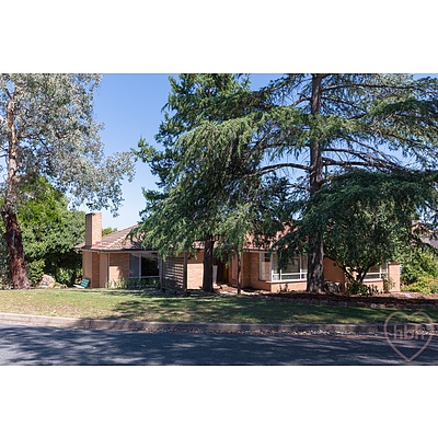 6 Richards Street, Hackett ACT 2602