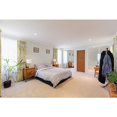70 Maitland Street, Hackett ACT 2602