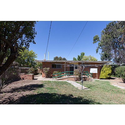 14 Newton Street, Hackett ACT 2602