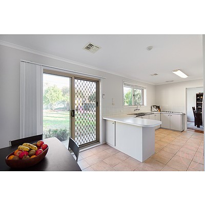 7 Giffen Close, Holt ACT 2615