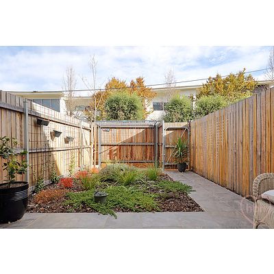 7/8 McGowan Place, Dickson ACT 2602