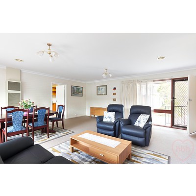 112 Grayson Street, Hackett ACT 2602