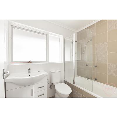 112  Grayson Street, Hackett ACT 2602