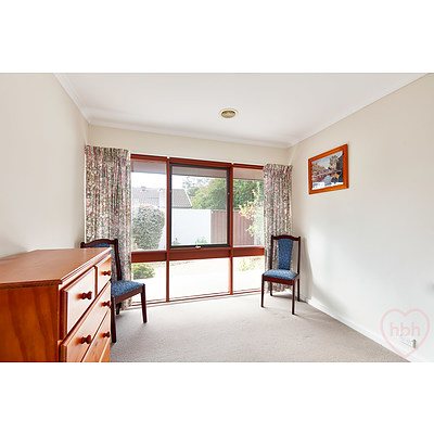 112  Grayson Street, Hackett ACT 2602