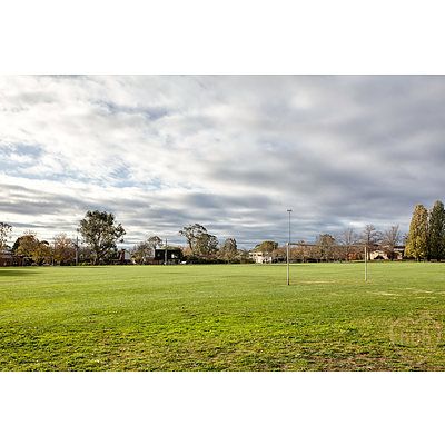 112  Grayson Street, Hackett ACT 2602